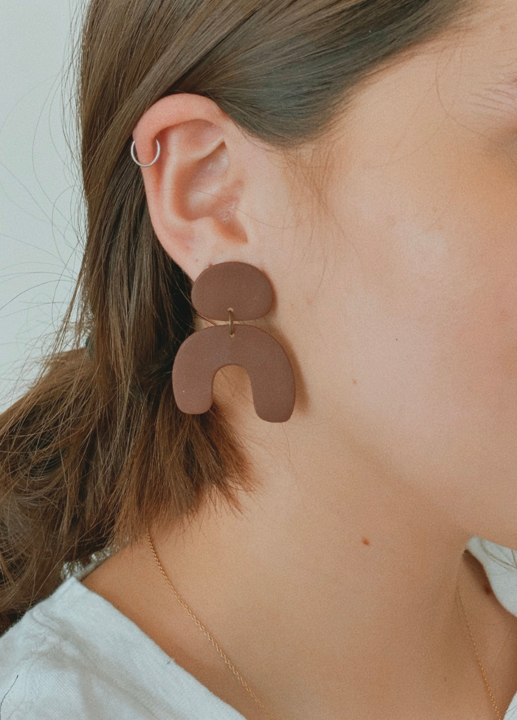 ARCH CLAY EARRINGS