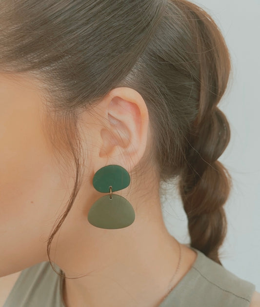 TWO TONED PEBBLE CLAY EARRINGS