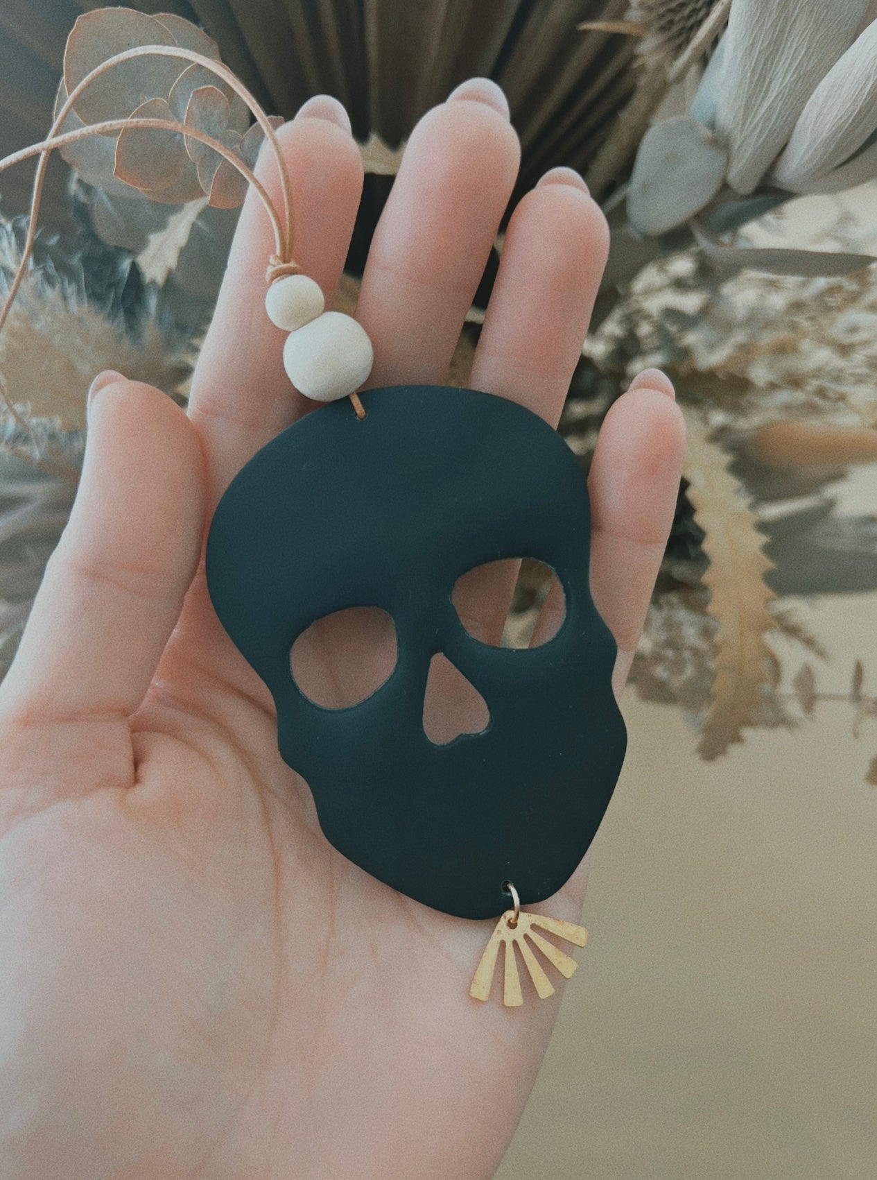 SKULL ESSENTIAL OIL DIFFUSER