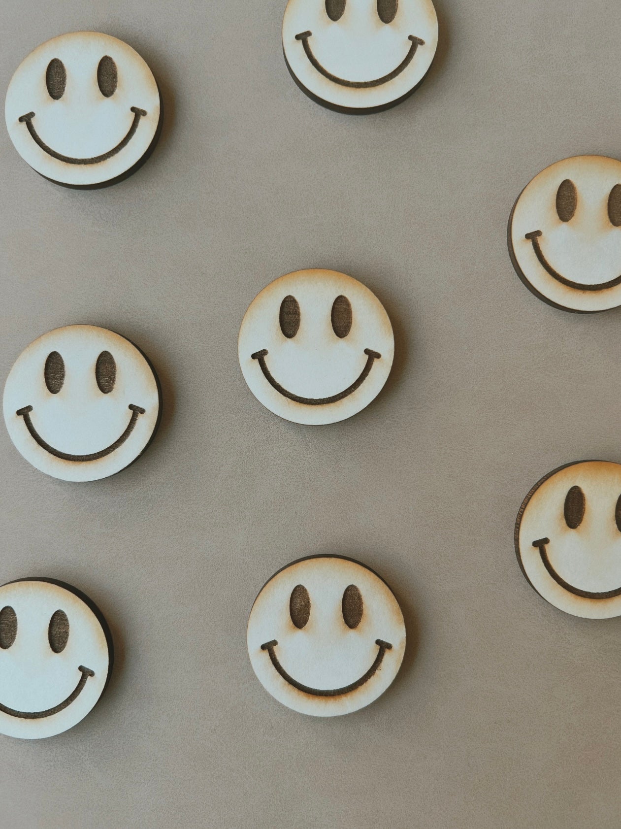 HAPPY FACE ESSENTIAL OIL DIFFUSER